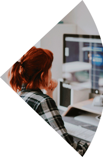 empleados teletrabajando. Software de control horario. contador de horas de trabajo